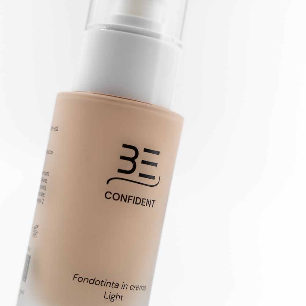 BE CONFIDENT Fondotinta in crema LIGHT